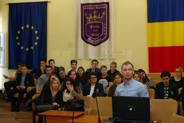 Un tânăr sucevean oferă consiliere gratuită pentru elevii români care doresc să studieze în Danemarca