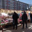 Ofertă diversificată de mărțișoare la tarabele de pe străzile Sucevei