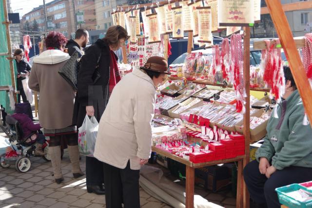 Aproape 60 de locaţii de vânzare a mărţişoarelor, autorizate în municipiul Suceava