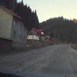 Risc mare de accidente din cauza degradării accentuate a DN 17, în zona de munte a Sucevei