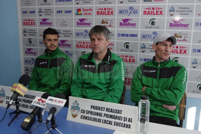 Daniel Lung, Cristi Popovici şi Daniel Bălan (de la stânga la dreapta) cred că Foresta are puterea de a se impune la Baloteşti