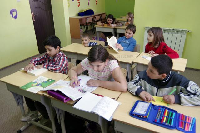 Peste 20 de copii proveniţi din familii nevoiaşe din Iţcani primesc zilnic o masă caldă