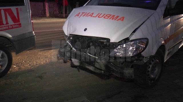 A patra ambulanţă avariată într-un accident în acest an, aseară, la Milişăuţi