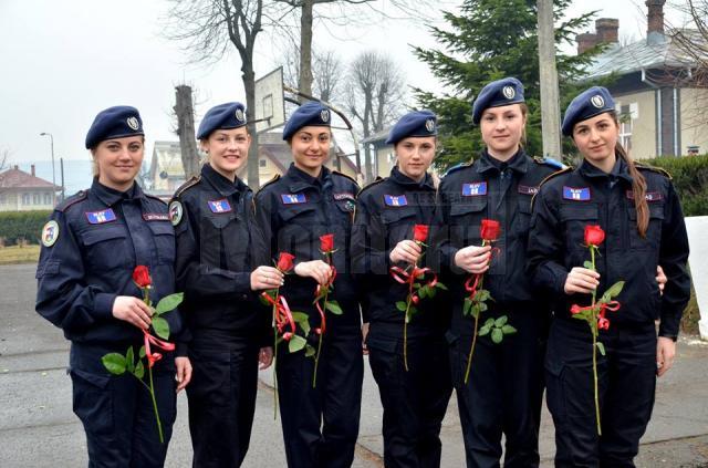 Jandarmeriţele de la Fălticeni, felicitate în cadru festiv