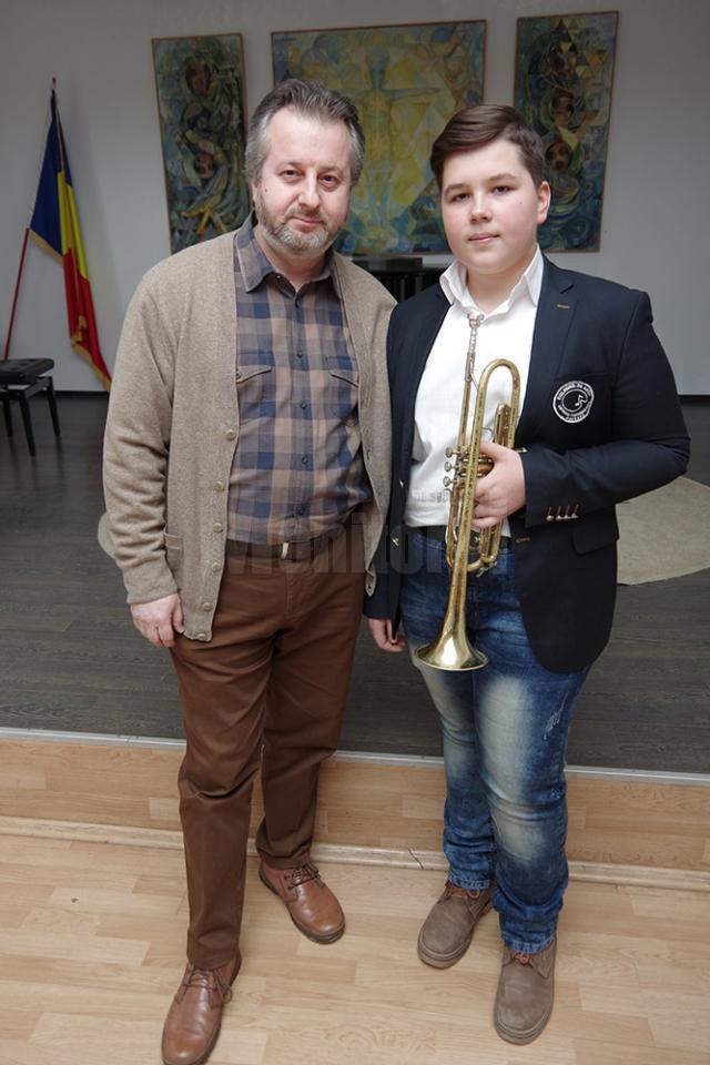 Laurenţiu Nicolae Roznovan, îndrumat de  prof. Cristi Ruscior