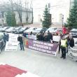 Câteva zeci de poliţişti protestează în centrul Sucevei