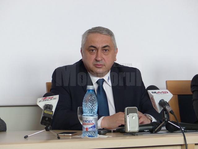Prof. univ. dr. ing. Valentin Popa, rectorul Universităţii „Ştefan cel Mare” Suceava