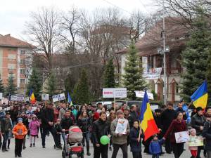Peste 1000 de suceveni, majoritatea cu copii, au participat la Marsul pentru Viata 6