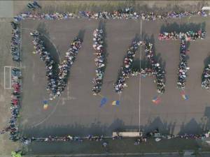 „Marşul pentru viaţă” de la Vicovu de Sus a adunat sute de participanţi