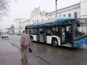 Pensionarii din municipiul Suceava vor călători gratuit cu autobuzele societăţii de transport public local, TPL