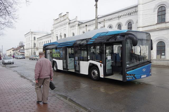 Pensionarii din municipiul Suceava vor călători gratuit cu autobuzele societăţii de transport public local, TPL