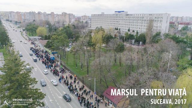 Peste 1.000 de suceveni au participat la „Marşul pentru viaţă” din municipiul Suceava