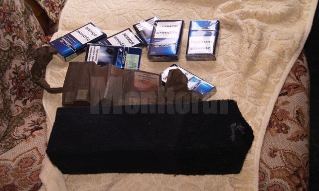 126 pachete de ţigări de diferite mărci erau ascunse în păpuşi Matrioşka şi în ciorapi fini de damă