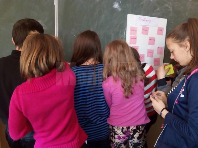Dezbateri şi concurs pe tema "Fără ură, cu toleranţă!”, la Şcoala Gimnazială Ciocăneşti