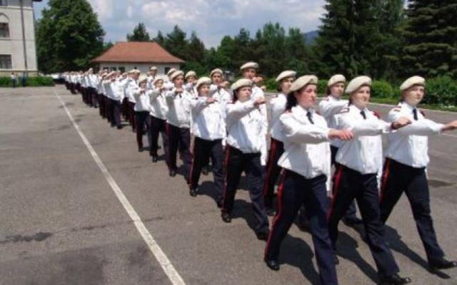 Mai multe fete decat baieti vor sa imbrace haina militara - Monitorul de Suceava (Comunicat de Presă) (Înregistrare) (Blog)