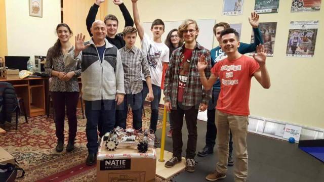 Un fost ministru al Educaţiei i-a felicitat public pe elevii suceveni care s-au calificat la Campionatul Mondial de Robotică (SUA)