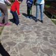 Copii de la Asociaţia Help Autism - filiala Suceava au ieşit în parc să deseneze şi să socializeze
