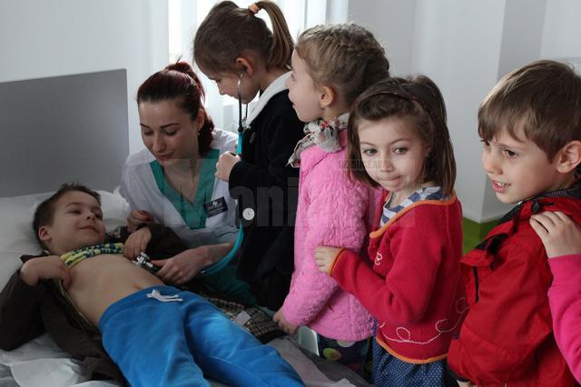 Micuții de la Grădinița "Albinuța" au avut parte de o lecție educativă la clinica SIG Medical