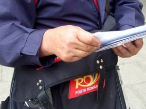 Poștașii vor aduce pensiile începând de astăzi. Foto: bihon.ro