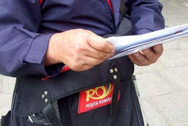 Poștașii vor aduce pensiile începând de astăzi. Foto: bihon.ro
