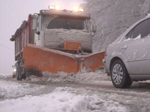 Trafic în condiţii de iarnă veritabilă, la sfârşit de aprilie