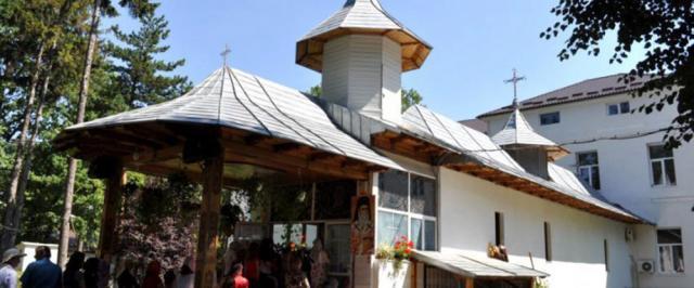 Biserica „Sf. Nicolae” din curtea Spitalului Vechi - Suceava sărbătoreşte vineri al doilea Hram