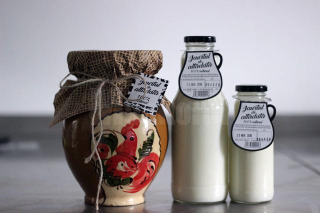 Iaurtul produs la Liteni și ambalat în sticle și ulcioare a ajuns să fie cunoscut și apreciat nu doar în țară, ci și peste hotare