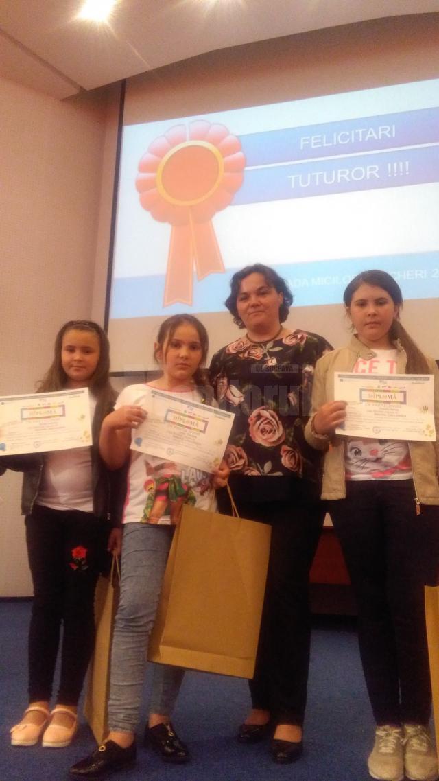 Echipajul de la Cajvana, premiat la Olimpiada Micilor Bancheri de la Bucureşti