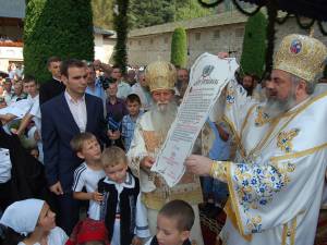 Patriarhul Bisericii Ortodoxe Române, Preafericitul Părinte Daniel, va ajunge astăzi, în jurul orei 13:00, la Mănăstirea Putna