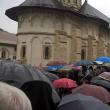 Patriarhul României, zeci de ierarhi, sute de preoţi şi diaconi şi aproape 6.000 de pelerini, prezenţi la proclamarea solemnă a canonizării Sfinţilor Putneni
