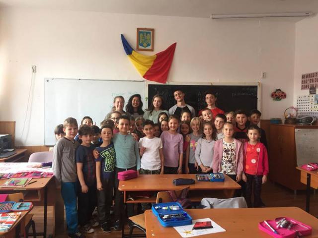 Proiect internaţional de voluntariat, la Colegiul Naţional „Mihai Eminescu”