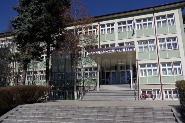 Şcoala bobocilor, pentru elevii claselor a V-a şi a IX-a, la Colegiul „Petru Rareş”