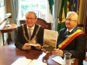 Primarul Sucevei, Ion Lungu, și primarul din Cork, Des Cahill