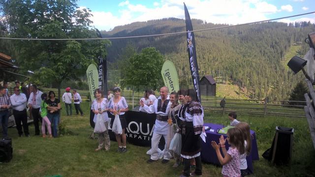 Premierea la fete pentru cursa de 100 km