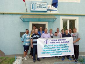 Angajaţii Clubului Sportiv Municipal Suceava au protestat pentru eliminarea inechităţilor şi discriminărilor salariale