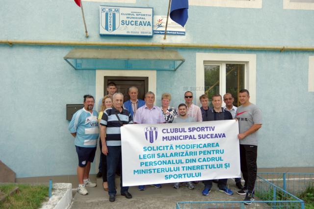 Angajaţii Clubului Sportiv Municipal Suceava au protestat pentru eliminarea inechităţilor şi discriminărilor salariale