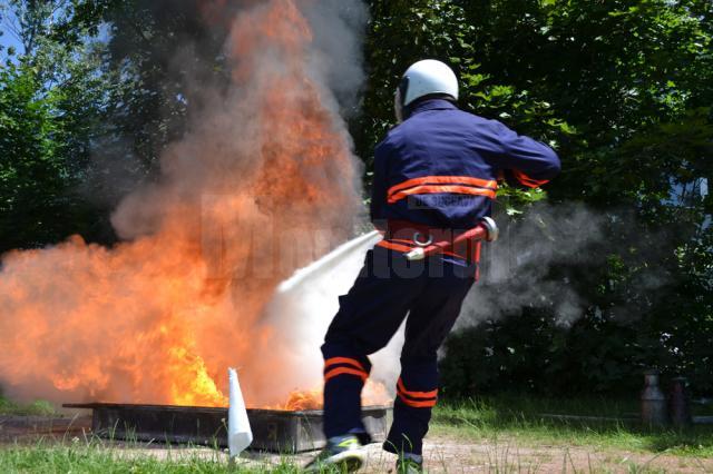 Pompierii din Brodina, din nou primii, deocamdată la concursul judeţean al serviciilor voluntare