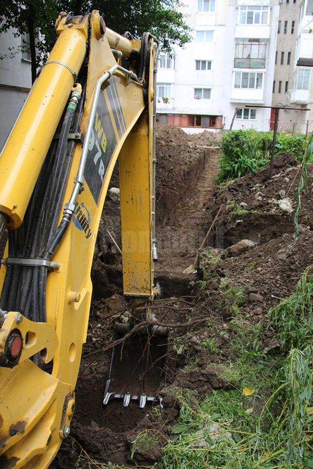 Lucrările de termoficare au început, fără a mai fi oprită apa caldă