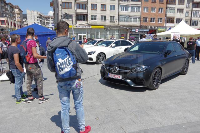 Salonul Auto Bucovina, cea mai mare expoziţie de maşini din regiune, s-a deschis ieri la Suceava