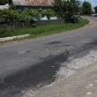 Drumul naţional Suceava-Dorohoi, reparat cu plombe printre plăcile de beton