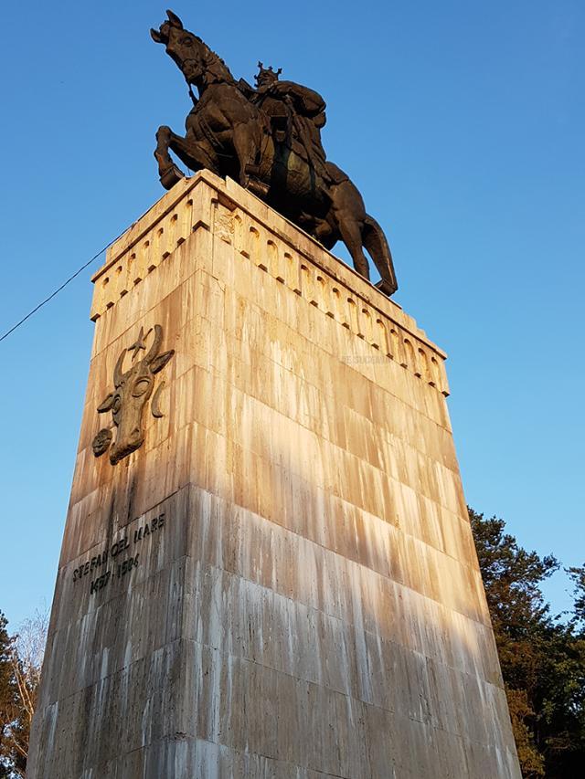 Statuia ecvestră a domnitorului Ștefan cel Mare