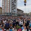 Procesiune cu mii de oameni pe străzile Sucevei