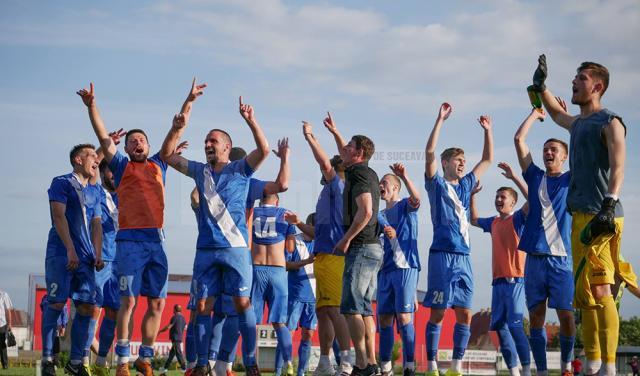 Rădăuţenii sărbătoresc revenirea în eşalonul al treilea al fotbalului românesc