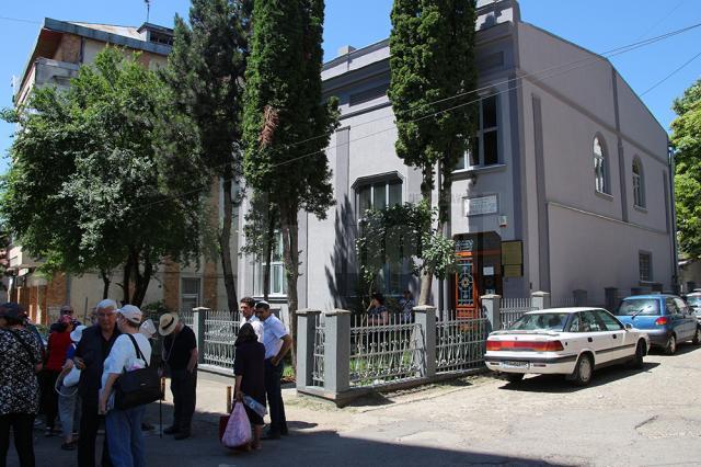 „Marșul vieţii” a trecut ieri pe la Sinagoga Gah din Suceava