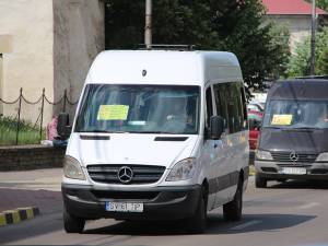 De la 1 iulie, microbuzele de maxi-taxi nu mai au voie să preia călători din stațiile de transport în comun