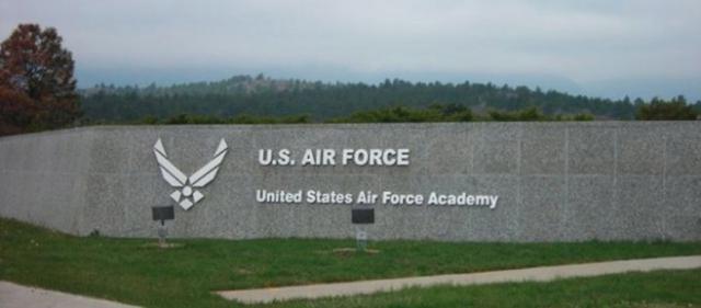Doi absolvenţi ai Colegiului Militar au fost admişi la Academia Forţelor Aeriene a SUA