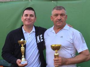 Alex Năstasă şi Viorel Negru, doi dintre medaliaţii turneului de la Botoşani
