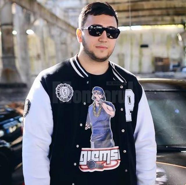 Gavril Mihai Cristian sau Giemsi, după numele de scenă, este un rapper de 21 de ani