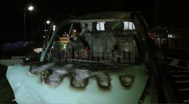 Dupa impact, masina a luat foc. foto: Ziarul de Vrancea