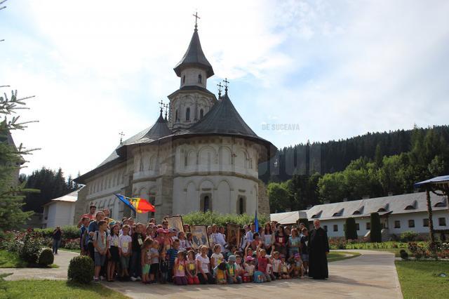 Excursii ale copiilor din tabără